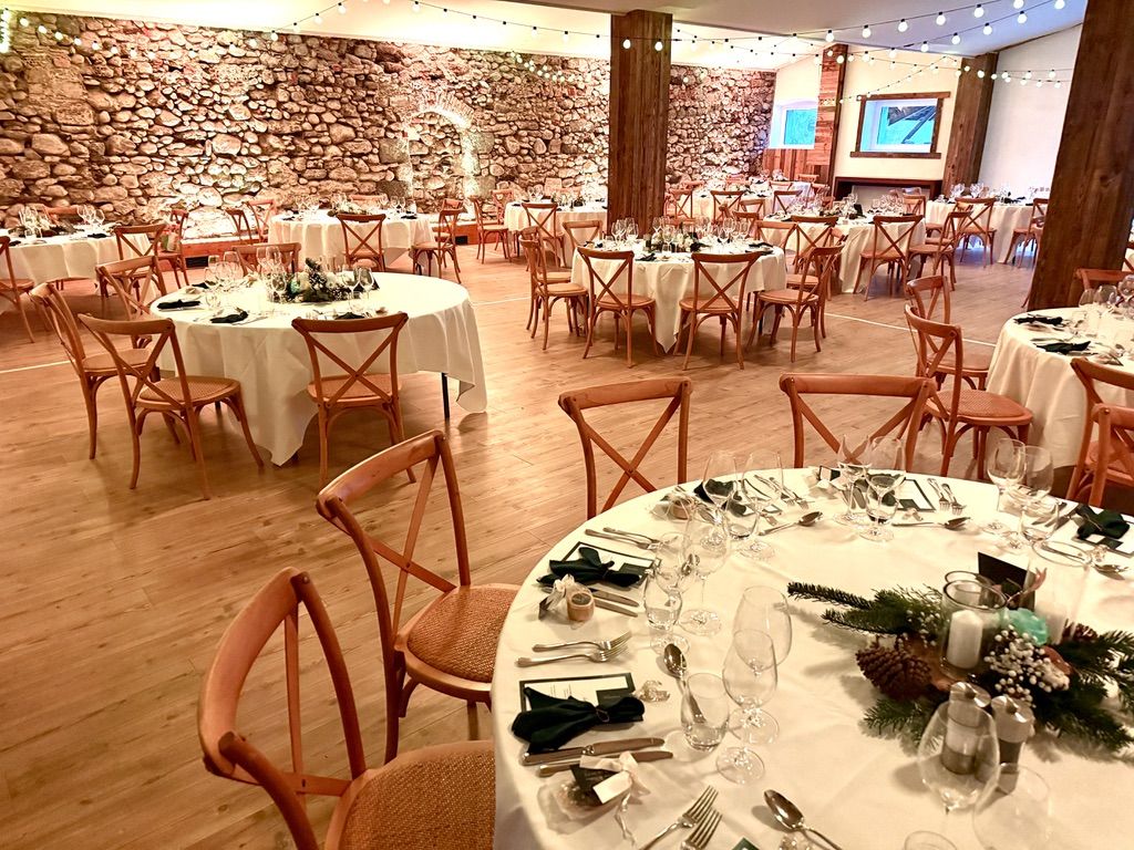 Dîner de fin d'année devant la pierre